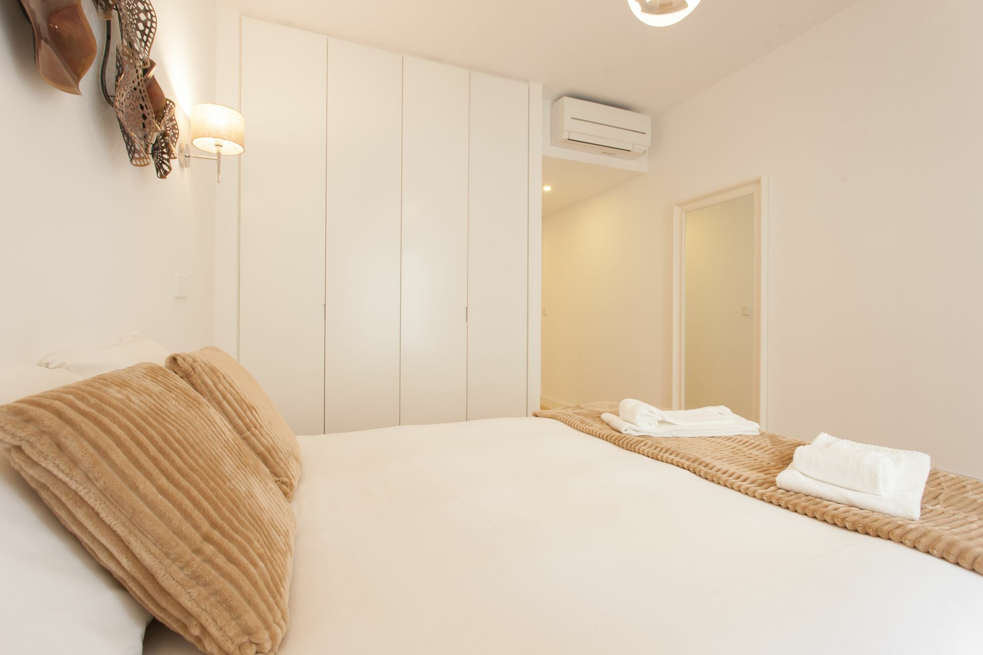 Mouraria Blue By Lu Holidays Apartment Lisbon